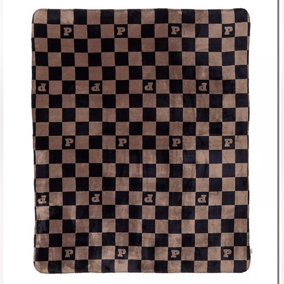 Victoria Secret Quilted Tote Bag + Plush Blanket - Picture 4 of 4